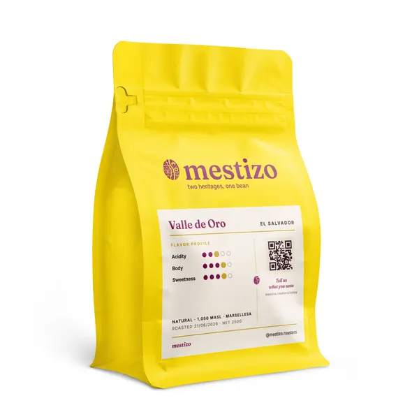 The yellow Mestizo pouch of Valle de Oro.